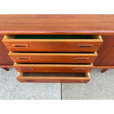 H.P. Hansen H.P. Hansen Teak Credenza, Scandinavian Modern, Denmark, 1962 For Sale - Image 4 of 15