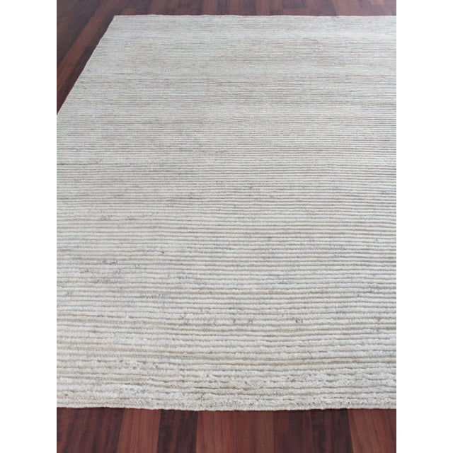 Exquisite Rugs, Hamilton, Hand Knotted, Wool, Light Silver/Ivory (12'x15') Area Rug For Sale - Image 4 of 8