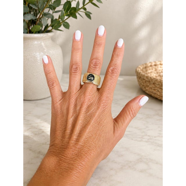 Italian 18k Yellow Gold Tubogas Ring With Ancient Coin, Vintage 1970s, Size 8.5 For Sale - Image 10 of 10
