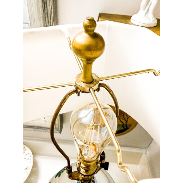 Mid 20th Century Chinoiserie Floral Porcelain Vase Table Lamp. For Sale - Image 4 of 10