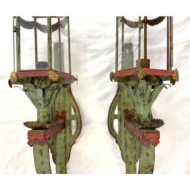 Vintage Italian Venetian Style Painted Tole Wall Sconce Candle Lanterns- A Pair For Sale - Image 11 of 18