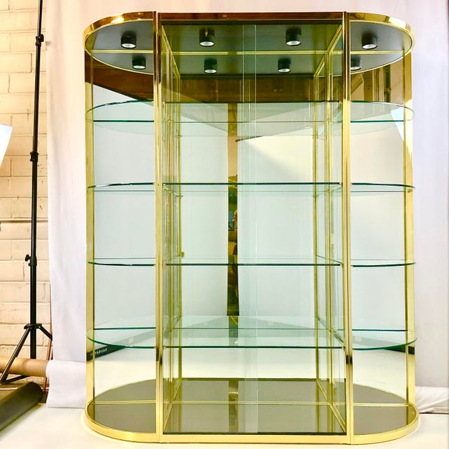 Brass 1980s Vintage Hollywood Regency Boho Chic Large Brass & Glass Display Cabinet - 3 Piece Set. For Sale - Image 8 of 17