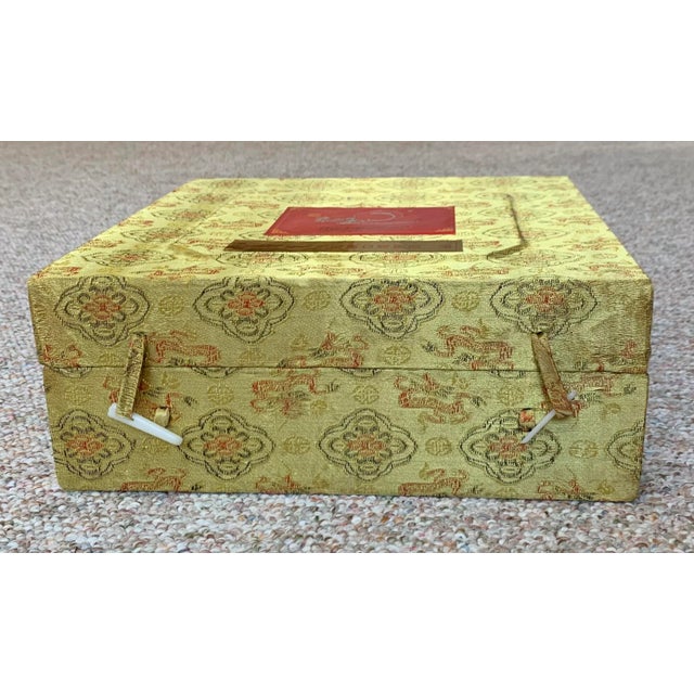 Vintage Ceramic Flower Plate For Sale - Image 9 of 12