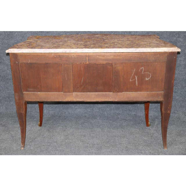 Antique French Louis XV Style Bronze Ormolu Mounted Marble Top Commode For Sale - Image 4 of 13