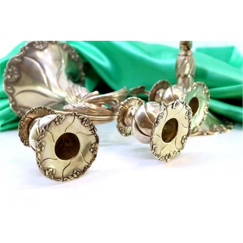 Low Skirted Candelabra with Three Lights in Silver For Sale - Image 5 of 8