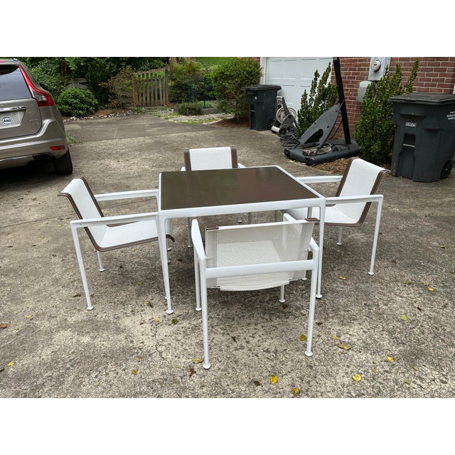 White Richard Schultz for Knoll 1966 Collection Outdoor Dining Table & 4 Chairs For Sale - Image 8 of 8