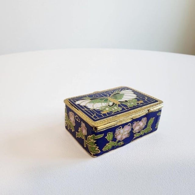 Mid-20th Century Japanese Ginbari Cloisonné Enamel "Papilio" Box For Sale - Image 4 of 17