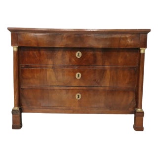Antique Early 19th Century Walnut Chest of Drawers For Sale