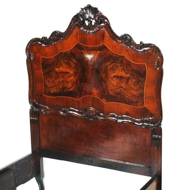 Baroque Venetian Baroque Bed in Walnut from Testallini & Salviati For Sale - Image 3 of 7