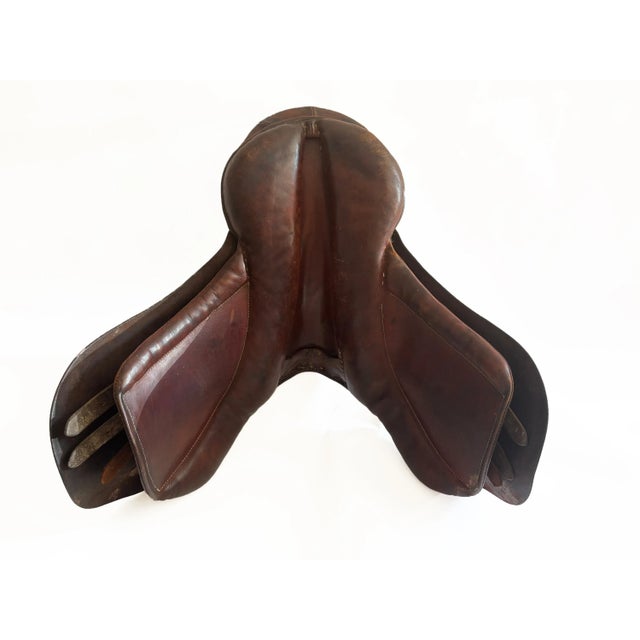 1960s Vintage Cortina Argentinian Leather English Horse Saddle For Sale In Minneapolis - Image 6 of 8