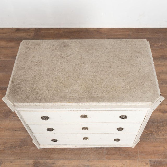 Early 19th Century Swedish Gustavian Chest of Three Drawers For Sale - Image 4 of 15
