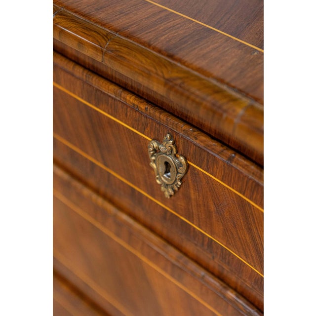 Tuscan 1890s Walnut and Mahogany Four-Drawer Commode with Banding Inlay For Sale - Image 12 of 15