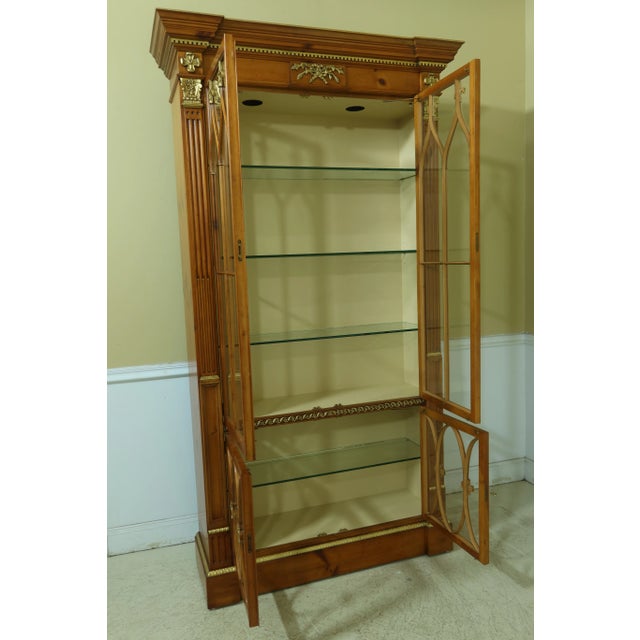 Baker Classical Pine Curio Display Cabinet W. Gold Gilt For Sale - Image 10 of 13
