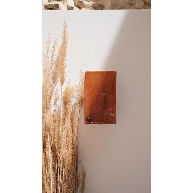 Carreaux de cuves wall light by bosc design dimensions: w 11 x d 6 x h 22 cm materials: structure in varnished oak. It all...