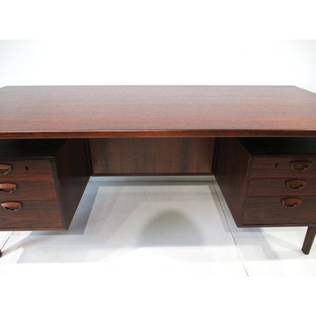 Mid 20th Century Kai Kristiansen Executive Rosewood Desk for Feldballes Denmark For Sale - Image 5 of 17