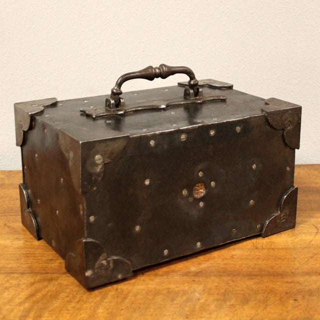 Antique Safe in Iron For Sale - Image 6 of 13