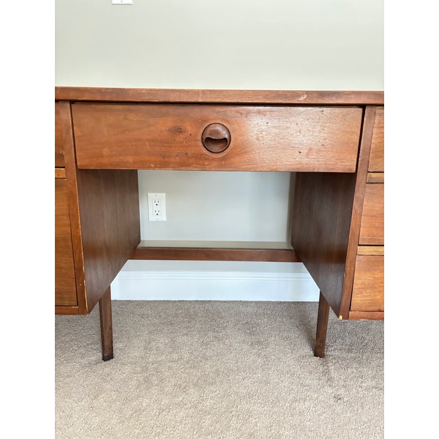 Mid-Century Modern Executive Writing Desk by Stanley Furniture For Sale - Image 9 of 10