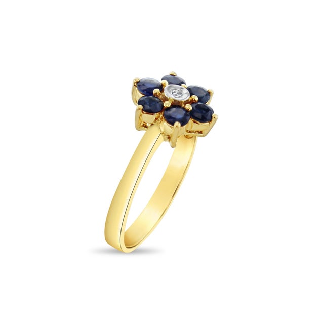 Contemporary Sapphire Flower Shaped Ring 14K Yellow Gold, Size 4 For Sale - Image 3 of 6