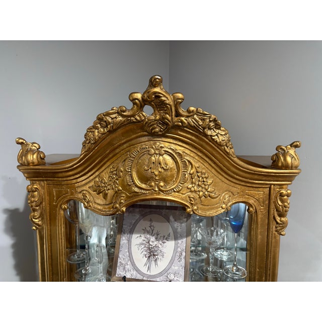 ICF Milano French Rococo-Style Gold Gilt Curio Cabinet For Sale - Image 4 of 6