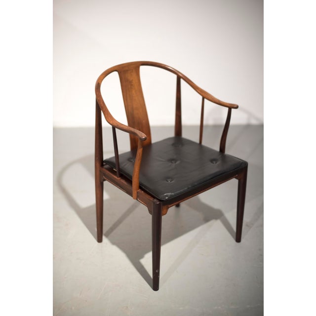 Mid 20th Century Pair of Hans J. Wegner Fritzhansen Danish China Chairs For Sale In New York - Image 6 of 15