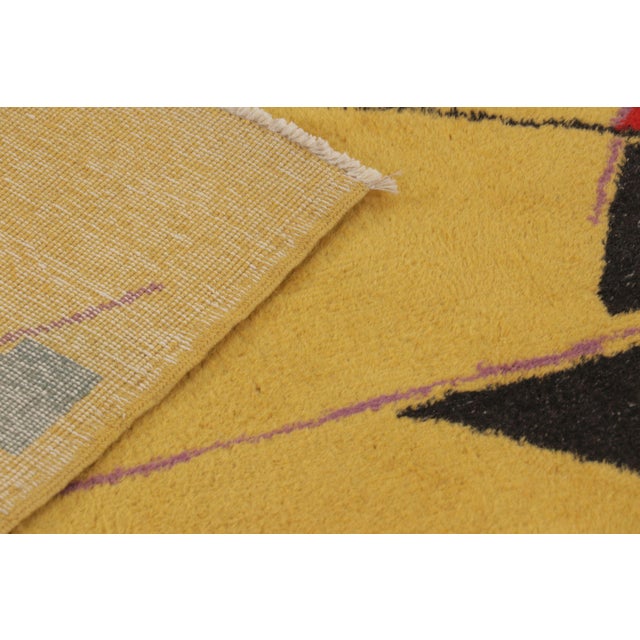 Vintage Turkish Zeki Müren Rug Pair With Bold Abstract Design - Rug & Kilim For Sale - Image 10 of 10