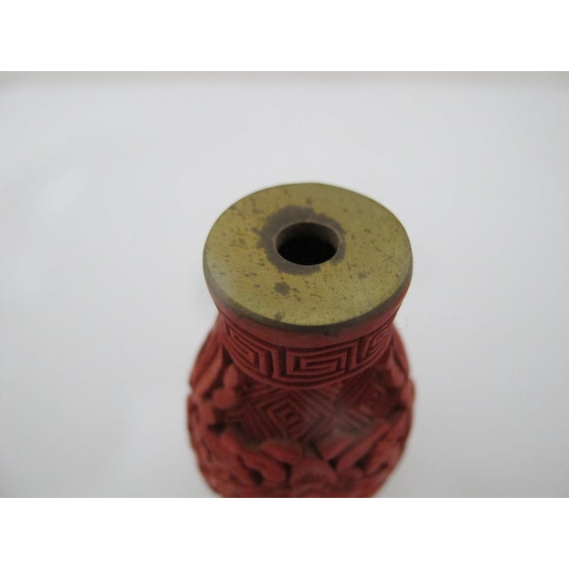 Chinese Carved Red Cinnabar Flower & Geometric Lacquer Snuff Bottle For Sale - Image 10 of 11