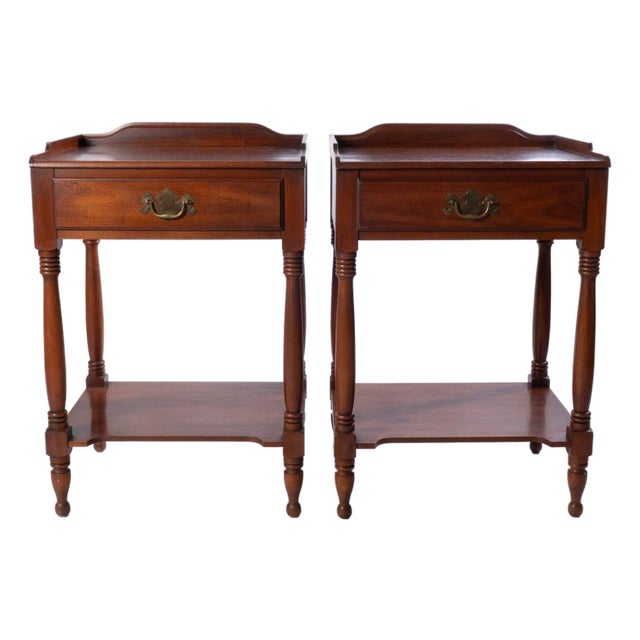 Mid 20th Century Pair of Henkel Harris Cherry Nightstands For Sale