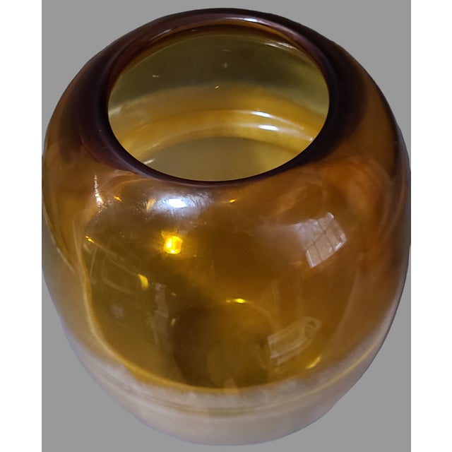 Mid-Century Modern Vintage Mid Century Modern Italian Hand-Blown Art Glass Two Tone Amber & Cream Vase For Sale - Image 3 of 7