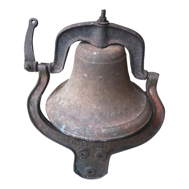 1800s Crystal Metal No 3 Complete Cast Iron Bell For Sale