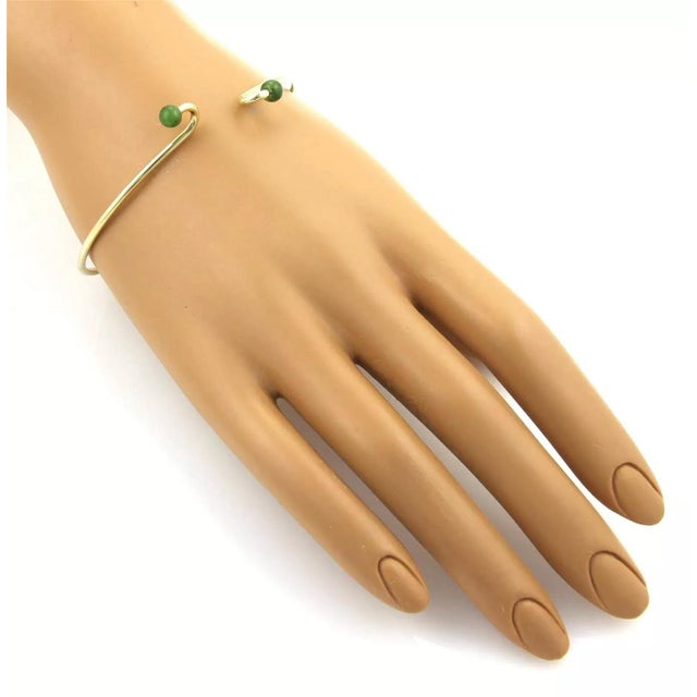 Late 20th Century Tiffany & Co. Jade 14k Yellow Gold Wire Hook Bangle Bracelet For Sale - Image 5 of 9