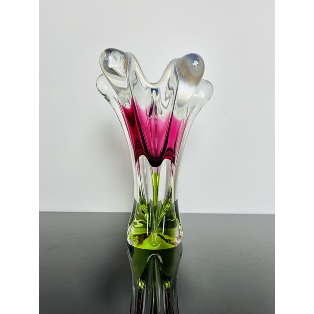 Mid-Century Modern Model 316/1/25 Pink and Green Art Glass Vase by Josef Hospodka for Chřibská, Czechoslovakia, 1960s For Sale - Image 3 of 11
