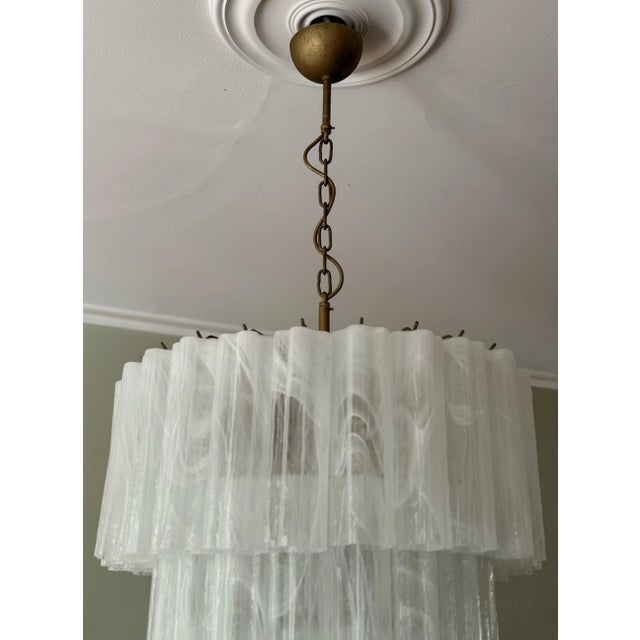 Large White Swirled Murano Chandelier with Marbled Pattern For Sale - Image 5 of 15