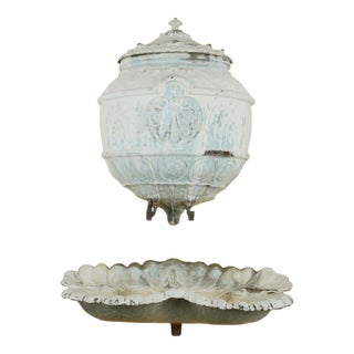 Early 20th Century French Enameled Cast Iron Lavabo Water Fountain For Sale
