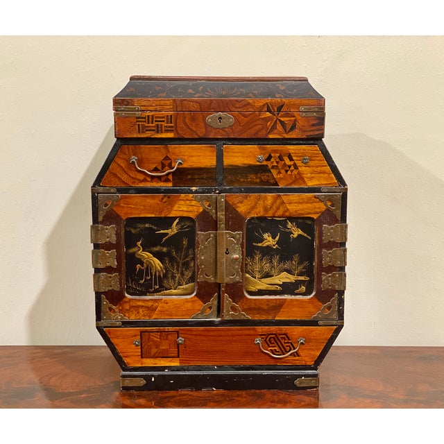 Antique Chinese Inlaid Wood Jewelry Box with Decorations in Relief, 1800s For Sale - Image 9 of 9