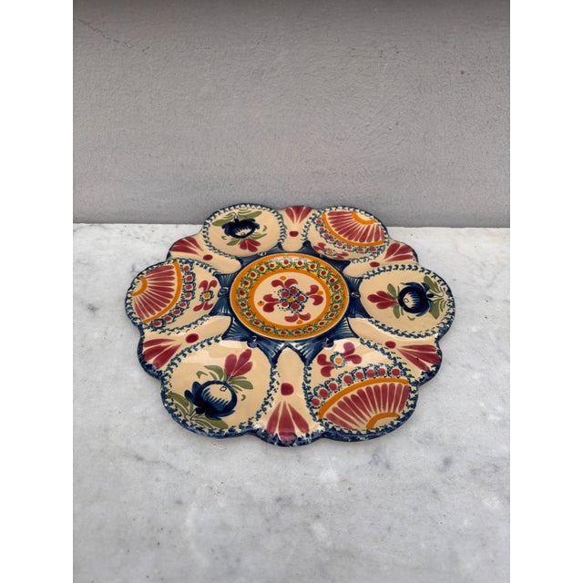 French faience oyster plate signed Henriot Quimper, circa 1930.