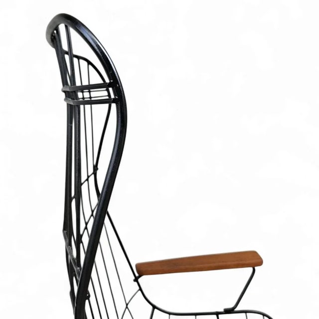 Homecrest Vintage Homecrest High-Back Wire Lounge Mid-Century Modern Chair With Custom Teak Armrests – Rare Vintage For Sale - Image 4 of 12