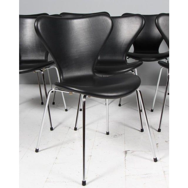 Dining Chairs attributed to Arne Jacobsen for Fritz Hansen, 2020, Set of 8 For Sale - Image 3 of 9