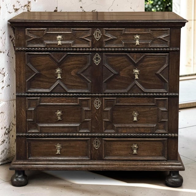 Jacobean Early 19th Century English Oak Jacobean Style Chest of Drawers For Sale - Image 3 of 18