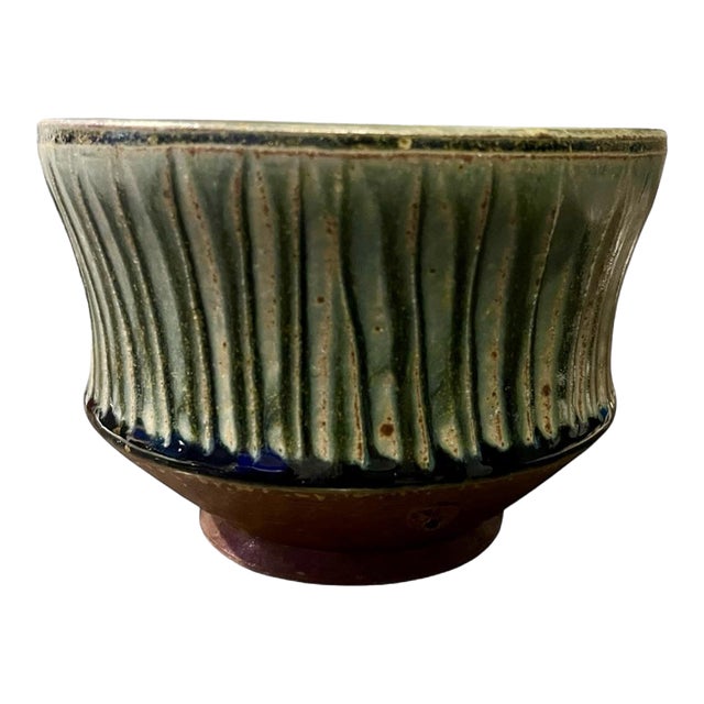 1990s Brad Tucker Cedar Creek Pottery Green Ribbed Bowl-Handmade Nc Studio Art-Glaze For Sale