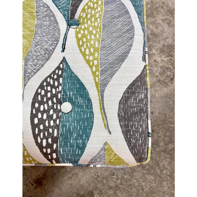 Vintage Mid-Century Modern Leaf Print Bench For Sale In Atlanta - Image 6 of 6
