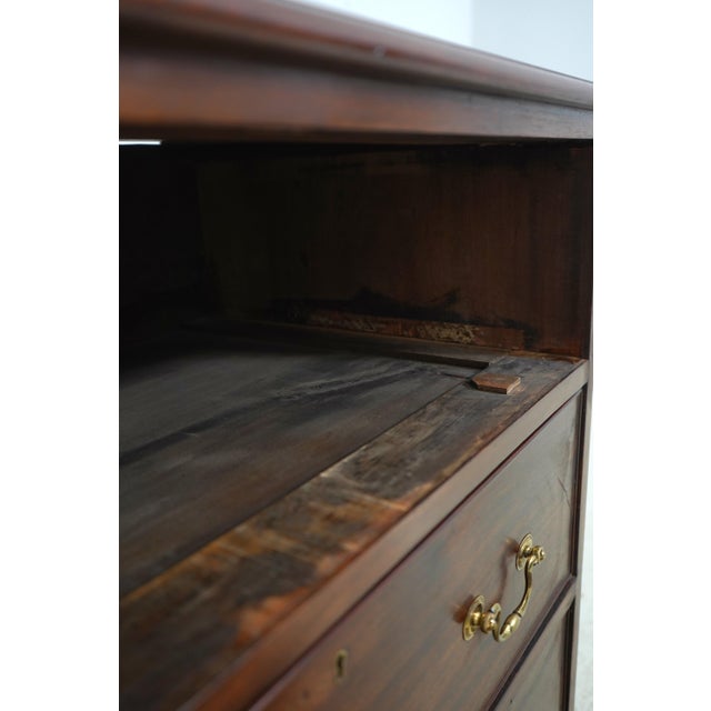 Vintage Mahogany 3 Drawer Bachelor Chest For Sale - Image 16 of 18
