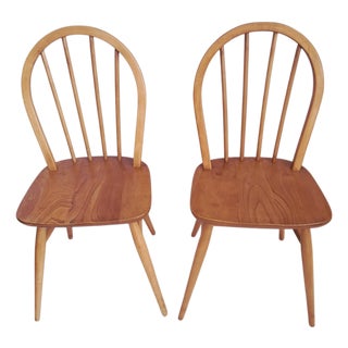 Mid-Century Modern Windsor Dining Chairs in Elm by Lucian Ercolani for Ercol, 1960, Set of 2 For Sale