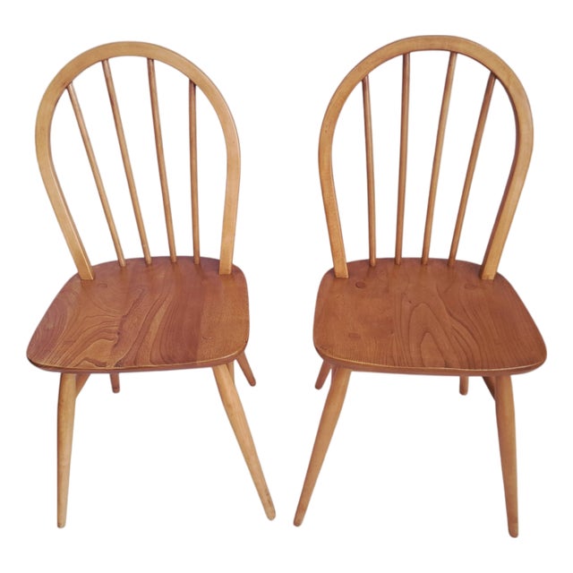 Mid-Century Modern Windsor Dining Chairs in Elm by Lucian Ercolani for Ercol, 1960, Set of 2 For Sale