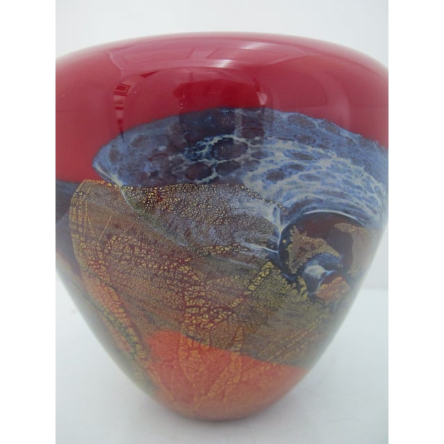 1990s Michael Nourot Red Satin Series Gold Leaf Art Glass Vase Rb 39 91 Mn For Sale - Image 5 of 15