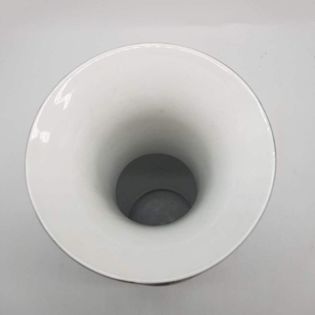 Vintage Japanese Imari Arita Ware Porcelain Vase With Phoenix and Floral Motifs For Sale - Image 6 of 14