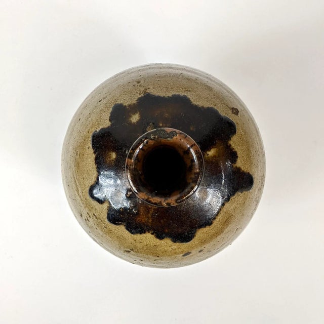Japanese 18th Century Brown Glazed Ceramic Saki Bottle For Sale - Image 3 of 5