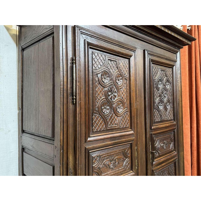 Tan 18th Century Oak Wardrobe For Sale - Image 8 of 16