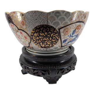 Rare Antique Japanese Imari Porcelain Bowl Meiji Period 1868-1912 Scalloped Edge With Carved Rosewood Stand - Hand Painted Gold Gilt For Sale