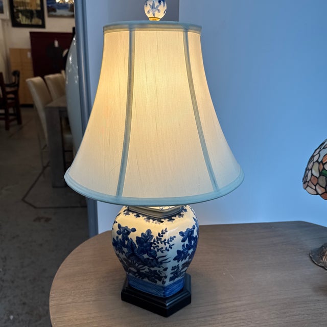 Chinoiserie Chinoiserie Garden Motif Ceramic Table Lamp For Sale - Image 3 of 12