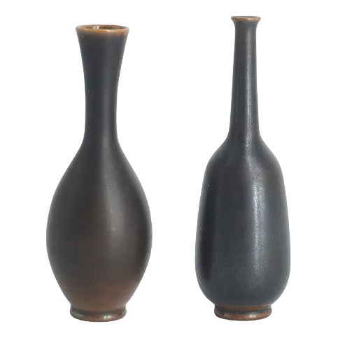 Small Mid-Century Scandinavian Modern Collectible Wenge Stoneware Vases by John Andersson for Höganäs Ceramics, 1950s, Set of 2 For Sale